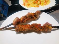 红柳烤肉-壹号院音乐餐厅•烤全羊•新疆菜(浐灞店)