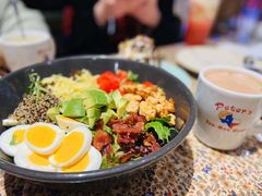 牛油果鸡肉沙拉-彼德西餐厅(凯德广场新南店)