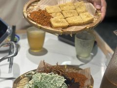 -王奋斗贵州酸汤牛肉火锅