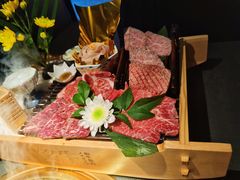 -铭牛烧肉·和牛海鲜自助(高新月牙湖店)