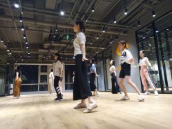 点击看大图 教室-G-STEPS舞蹈工作室