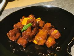 -穹六人间 people 6(岳阳路店)