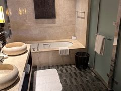 -海南清水湾莱佛士酒店