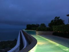 -瑰丽酒店·海吧·天际下午茶·现场DJ·天台酒吧