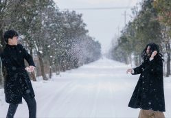-樱花婚纱摄影
