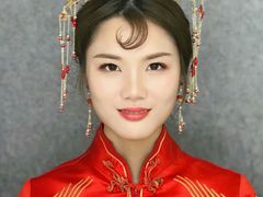 -金夫人化妆摄影职业培训学校