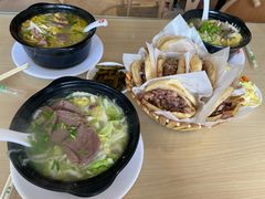 -闫家驴肉老店(华电一校店)