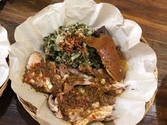 -Warung Babi Guling Ibu Oka 3