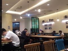 大堂-清真·玛丽亚新疆菜主题餐厅(浙江中路店)