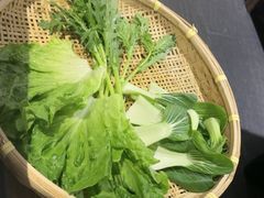 -尚尚仙·酸汤猪手·猪肚鸡火锅(华联万柳购物中心店)