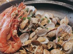 -吕氏焗小鲜•海鲜青岛菜(总店)