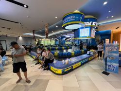 -卡尔飞车(武汉青山印象城店)