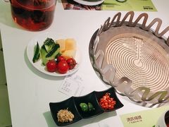 -洪氏嗨捞·广东猪肚鸡·椰子鸡火锅(西咸万象城店)