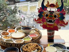 -包整·丝娃娃(一览甲秀楼风景店)