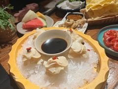 -老牌坊云南鱼豆花火锅(爱建店)