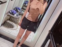 -lululemon(上海浦东IFC店)