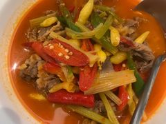 酸金汤浸肥牛-龙凤点心饼家·39年老字号(松岗店)