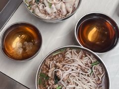 -正宗杨记普洱酸醋米线(总店)