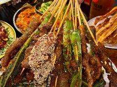 -何师烧烤Pro ·江湖川菜·小龙虾·精酿(太古里旗舰店)