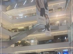 -优衣库(深圳万象天地旗舰店)