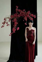 -Lady  Jane高端婚纱礼服馆