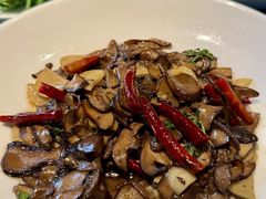 -一坐一忘云南菜(嘉里中心店)