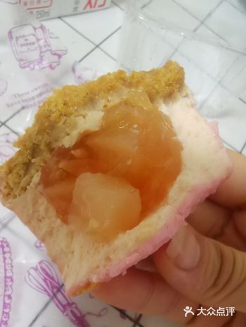 711新品雪绒芝士蛋糕,好吃绝绝子