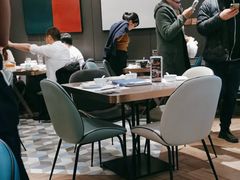 -港丽餐厅(来福士店)