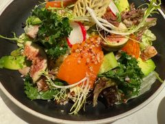 牛油果烟三文鱼烤鸡沙拉-半秋山西餐厅(巴南万达广场店)