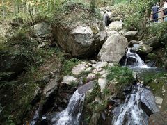 -藏龙百瀑风景区