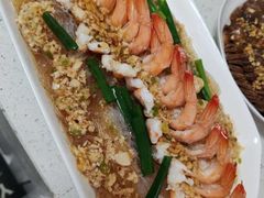 -上海雏渐肥月嫂