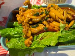 -肥肥虾庄·金牌油焖大虾(汉街SKP店)