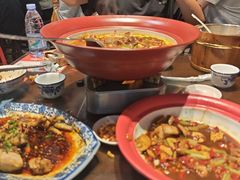 -富正毅三下锅(体育馆店)