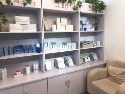 -曼瑞莎皮肤管理连锁机构