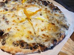 松露披萨-Mercato莫卡多露台餐厅与酒吧(K11店)