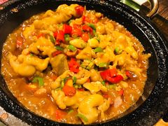 石锅脱骨凤爪-鄱阳湖·江西小炒·瓦罐煨汤(五道口店)