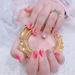 -七彩虹美甲美睫 半永久