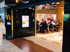 门面-麦当劳(中山公园龙之梦店)