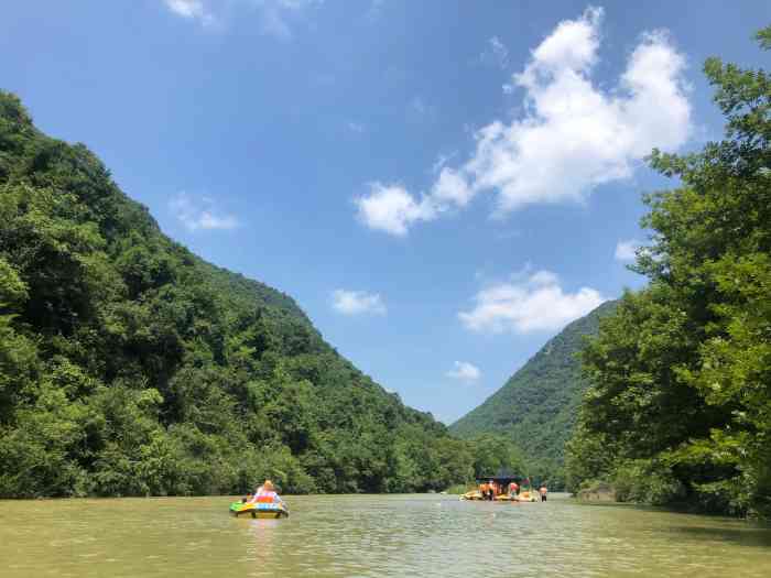 南漳龙王峡漂流-"服务什么的都是挺不错的,带小孩的话可以玩.