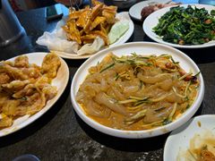 -靠山屯东北农家菜(八龙桥雅苑店)