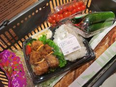 -七鲜超市(瑞虹天地太阳宫店)