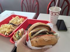 -In-N-Out Burger(LAX)