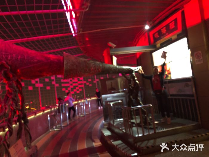 中央广播电视塔景点图片