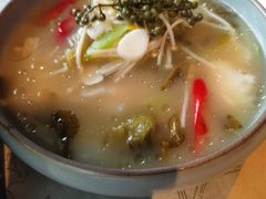 人间酸菜鱼-穹六人间 people 6(岳阳路店)