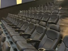 -AMG海上明珠影城(上海环球港RealDCinema店)