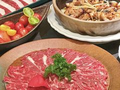-牛村来人潮汕牛肉火锅(西单店)