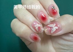 -漫画美甲美睫轻奢馆