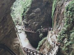 -龙水峡地缝景区