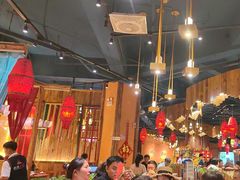 -老滇山寨•云南特色菜•地方菜•民族风情歌舞表演(金碧店)