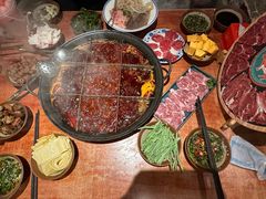 -周小明火锅(黑金冠社区店)